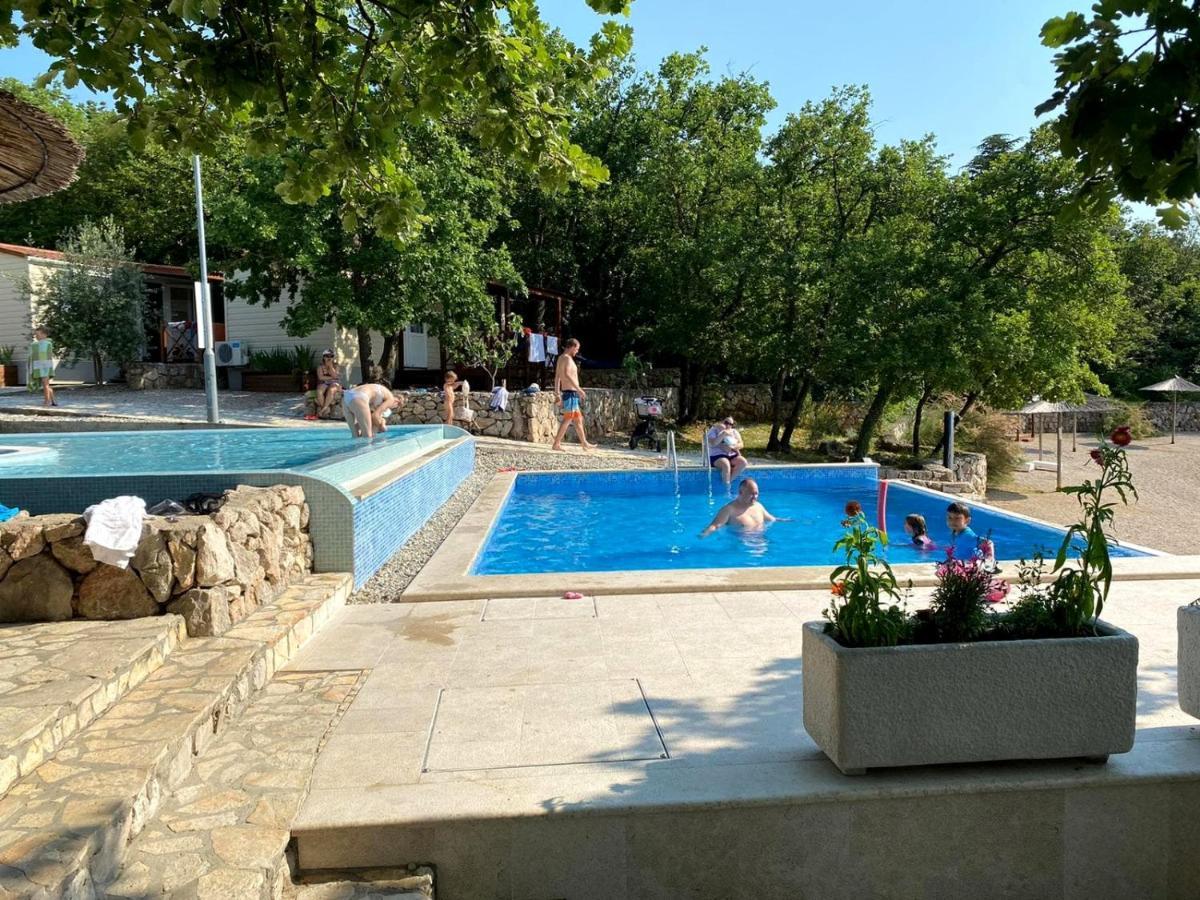 Krk Mobile Homes Klimno Εξωτερικό φωτογραφία