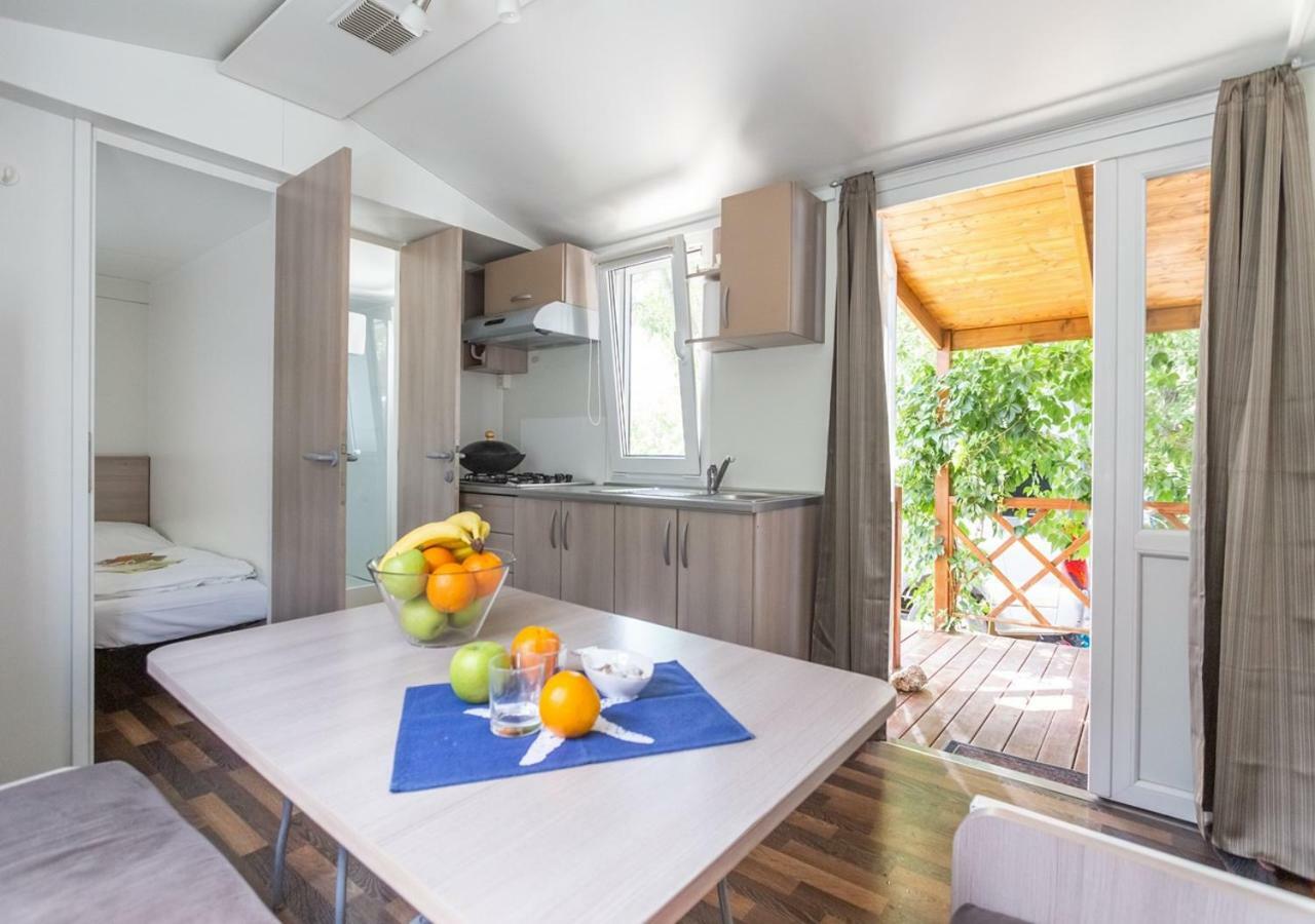 Krk Mobile Homes Klimno Εξωτερικό φωτογραφία