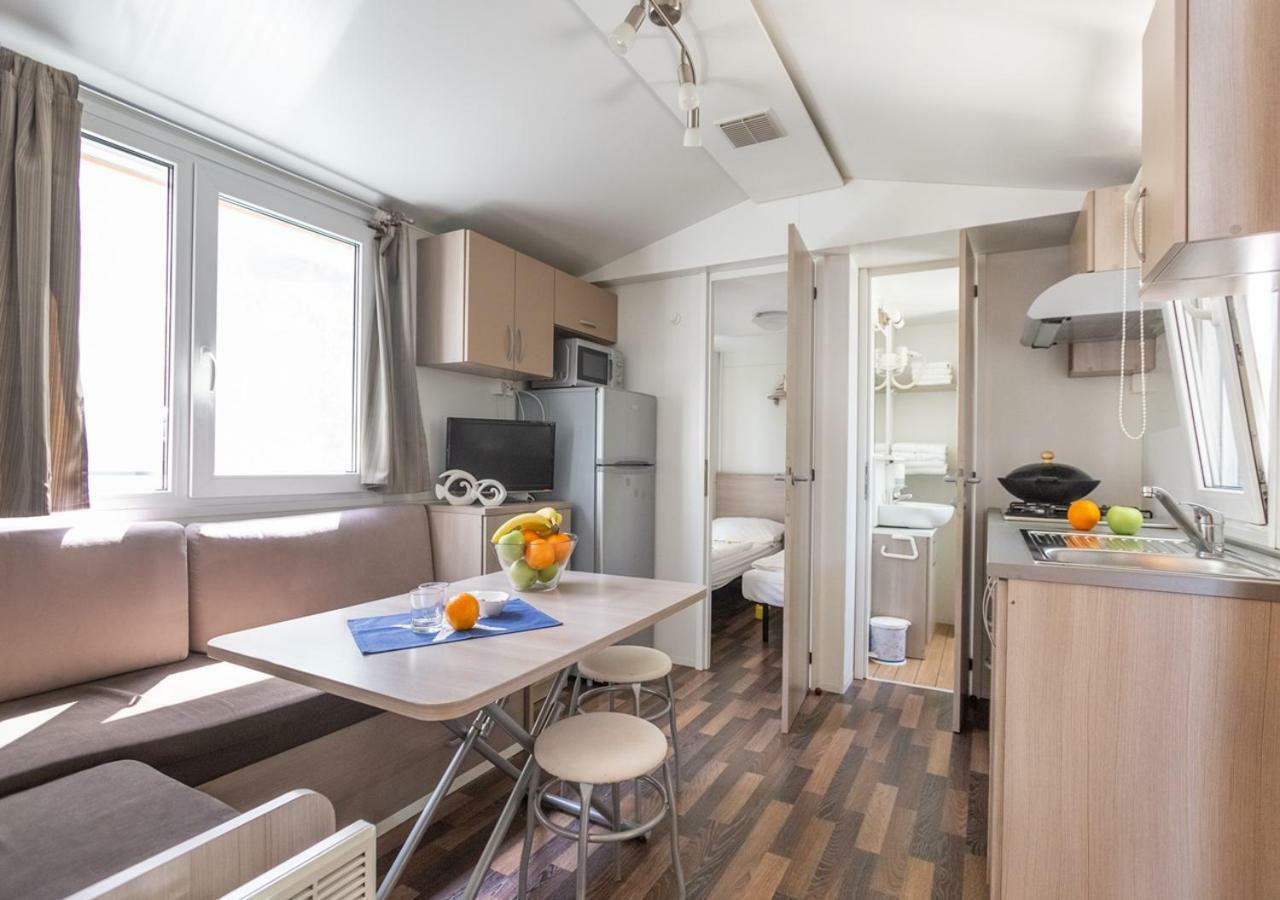 Krk Mobile Homes Klimno Εξωτερικό φωτογραφία