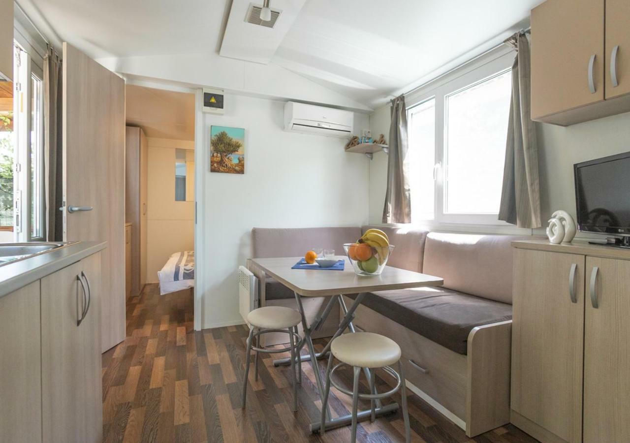 Krk Mobile Homes Klimno Εξωτερικό φωτογραφία