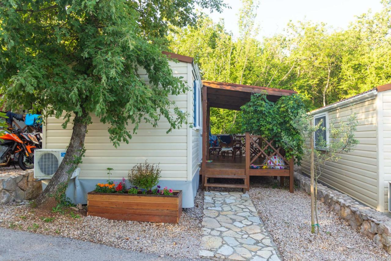 Krk Mobile Homes Klimno Εξωτερικό φωτογραφία